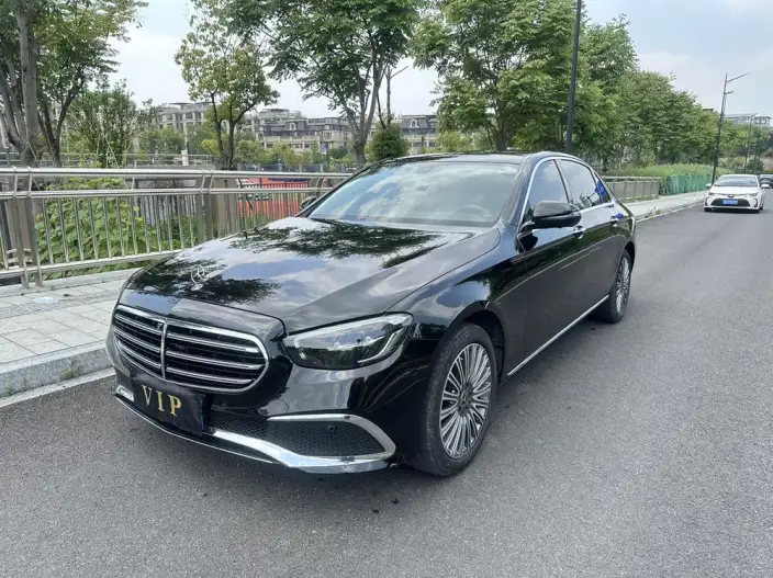 Mercedes-Benz E-Class 2023 Model E 300 L Fashion Model sedan – фото 10