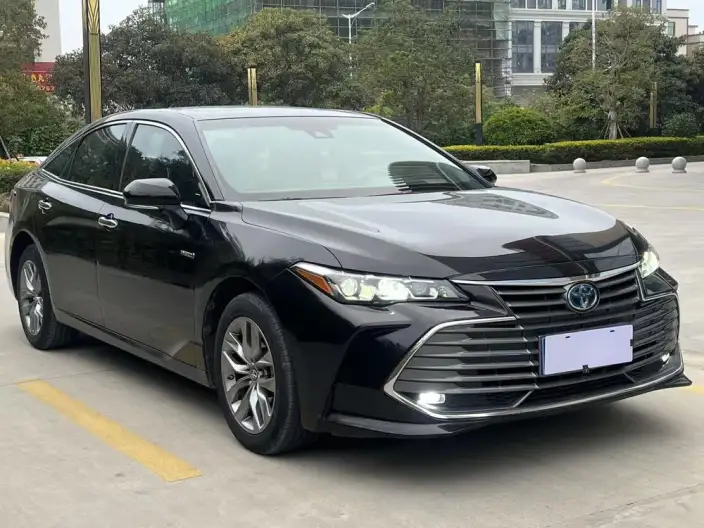 Toyota Avalon 2022 Model Hybrid 2.5L Deluxe Edition – фото 3