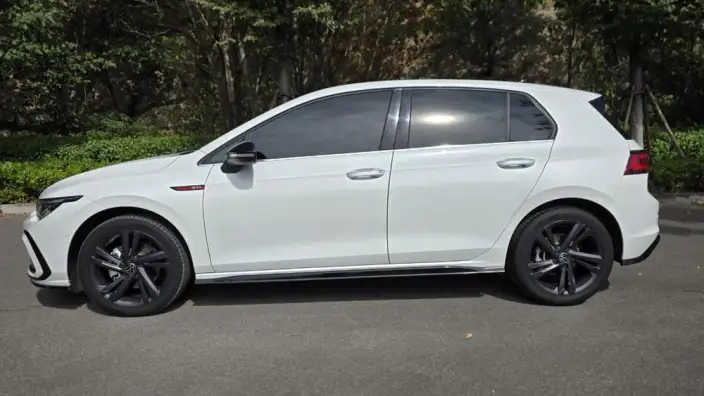 Volkswagen Golf 2021 Model 280TSI DSG R-Line – фото 4