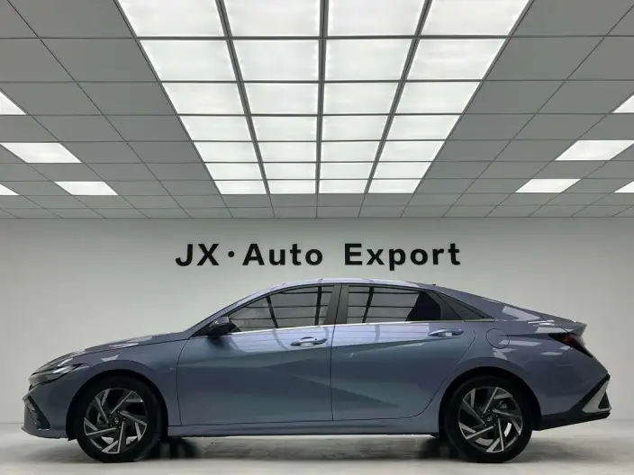 Hyundai Ioniq 2023 Model 1.5L CVT GLX Elite Edition – фото 4