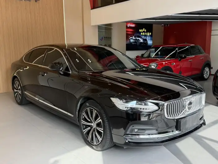 Volvo S90 2021 Model B5 Smart Range Deluxe Edition – фото 3