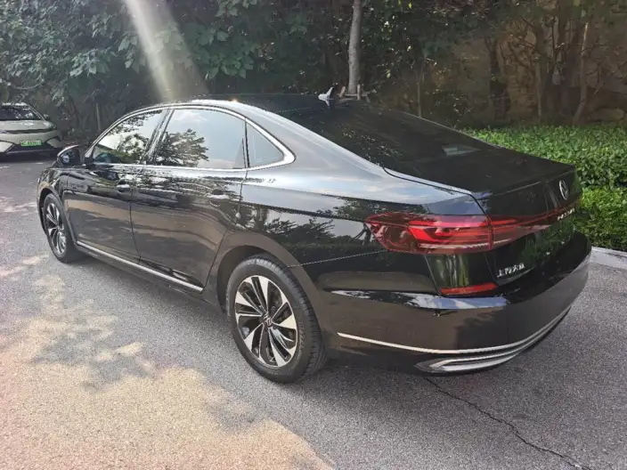 Volkswagen Passat 2022 Model 280TSI Elite Edition – фото 4