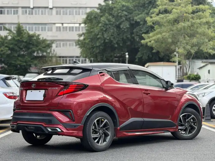 Toyota C-HR 2021 Model 2.0L Deluxe Edition – фото 2