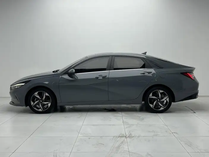 Hyundai Ioniq 2022 Model 1.5L CVT LUX Premium Edition – фото 4
