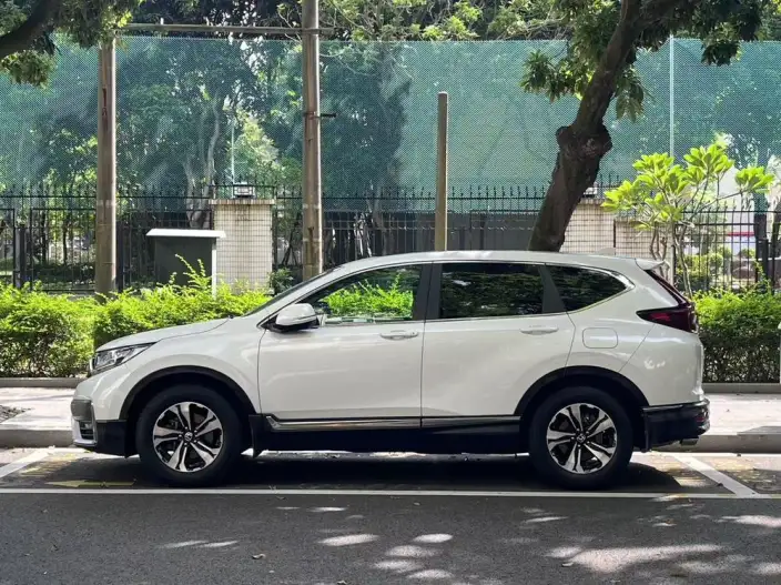 Honda CR-V 2021 Model 240TURBO CVT 2WD Urban Edition – фото 3