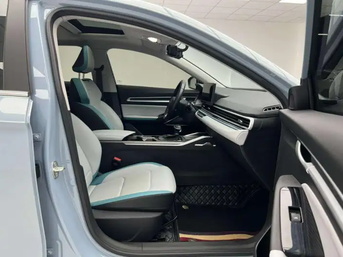 Geely Emgrand 2023 Model No. 4 Gen Champion Edition 1.5L CVT Flagship Model – фото 9