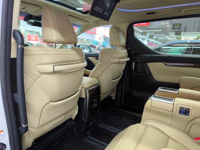 El f a Модель 2019 года Hybrid 2.5L Deluxe Edition – фото 16