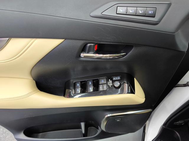 El f a Модель 2019 года Hybrid 2.5L Deluxe Edition – фото 25