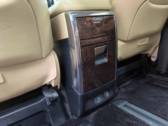El f a Модель 2019 года Hybrid 2.5L Deluxe Edition – фото 29