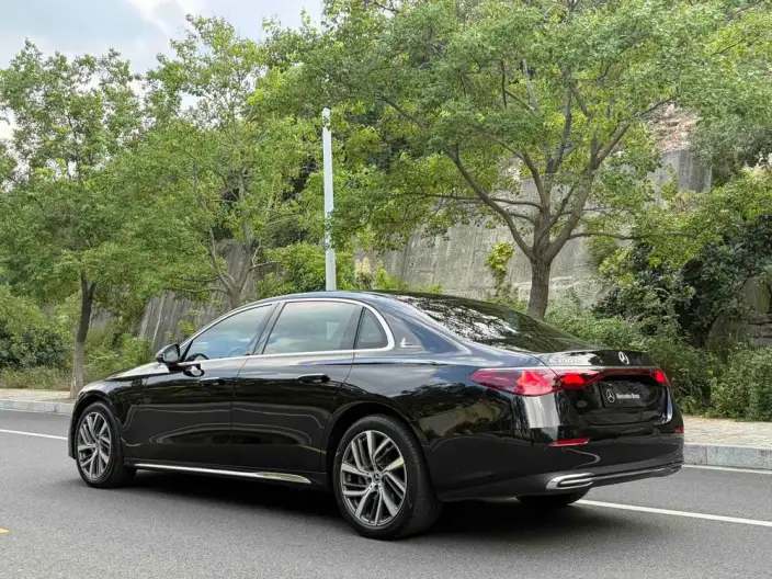 Mercedes-Benz E-Class 2024 Model E 300 L Fashion Model sedan – фото 5