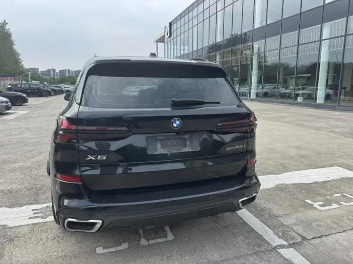 BMW X5 2025 Model xDrive30Li M Sports Night Set – фото 4