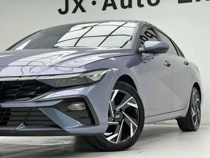 Hyundai Ioniq 2023 Model 1.5L CVT GLX Elite Edition – фото 7