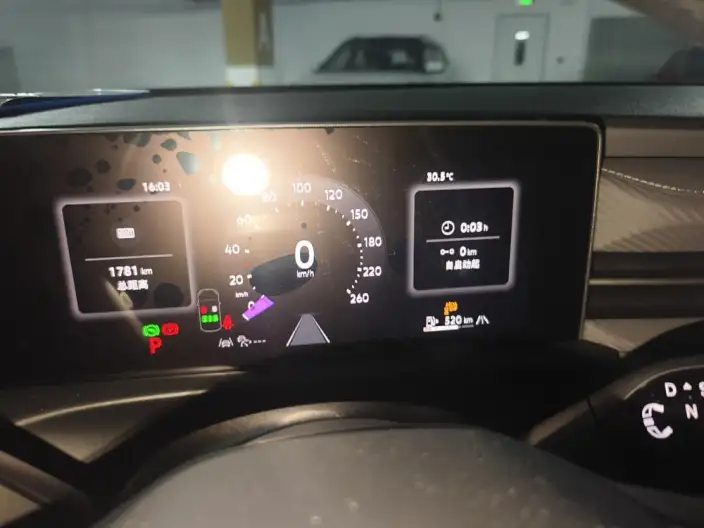 Volkswagen Lavida 2026 Model Pro 300TSI Starry sky VI Million Edition – фото 6