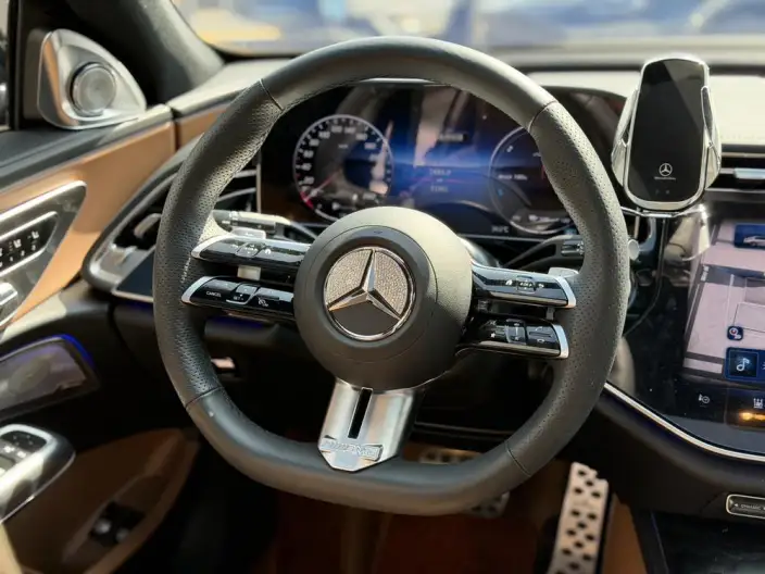 Mercedes-Benz E-Class PHEV 2024 Model E 350 e L sedan – фото 6