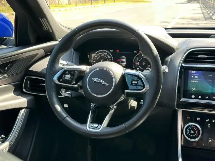 Jaguar XE L 2020 Model 2.0T 200PS R-DYNAMIC S Enterprising Sports Edition – фото 7