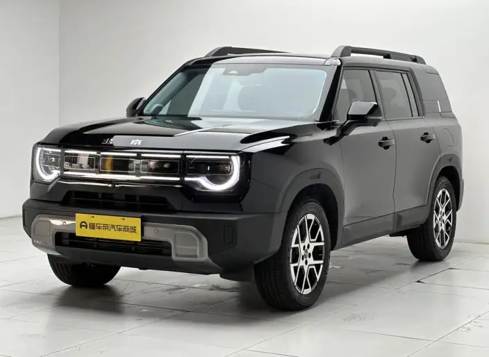 BAIC BJ30 2026 Model Traveler 1.5T DCT Advanced version