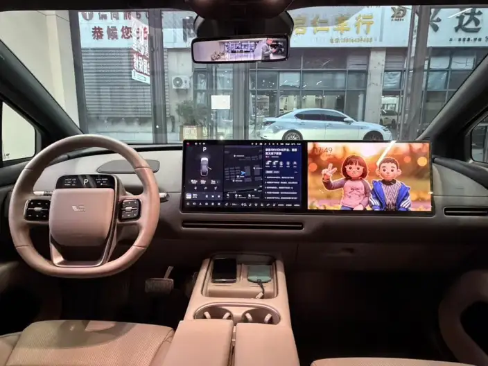 Li Auto i6 2025 Model 4WD Standard Edition – фото 7