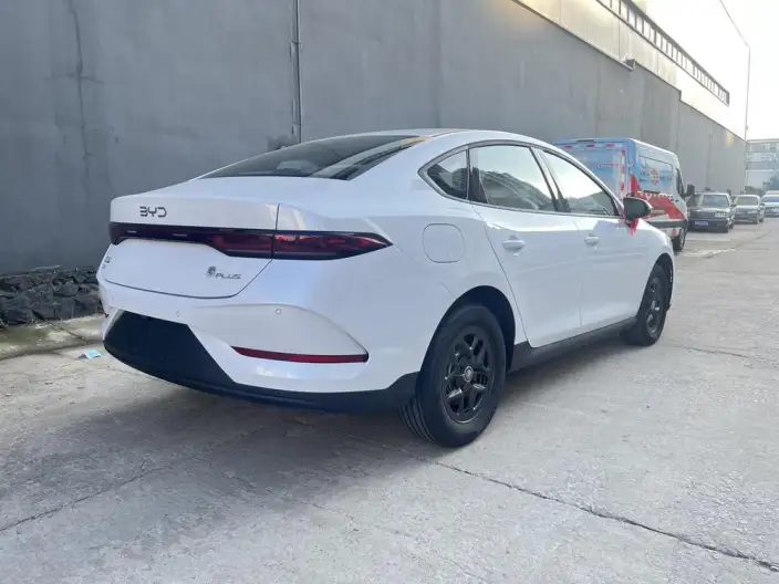BYD Qin PLUS DM 2026 Model DM-i 128KM Enterprising Model – фото 5