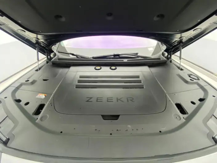 ZEEKR 9X 2025 Model Hyper Edition 70kWh VI seat – фото 9