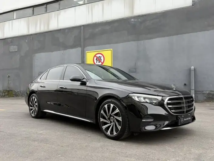 Mercedes-Benz E-Class 2025 Model E 300 L Luxury Model sedan – фото 3