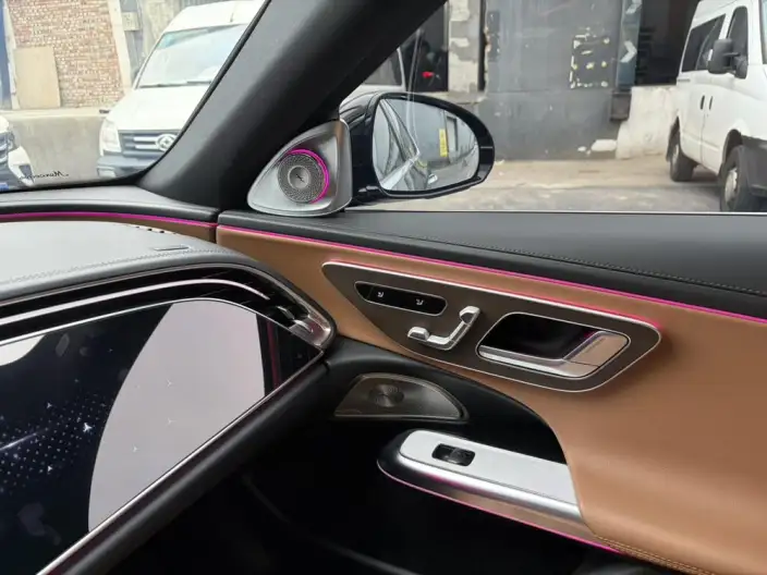 Mercedes-Benz E-Class 2025 Model E 300 L Luxury Model sedan – фото 9