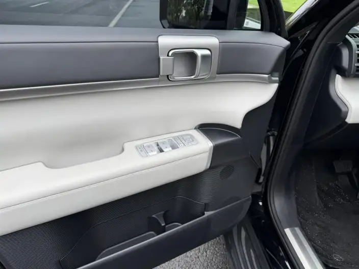 Titan 7 PHEV 2025 Model 190KM 4WD Ultra Edition – фото 8