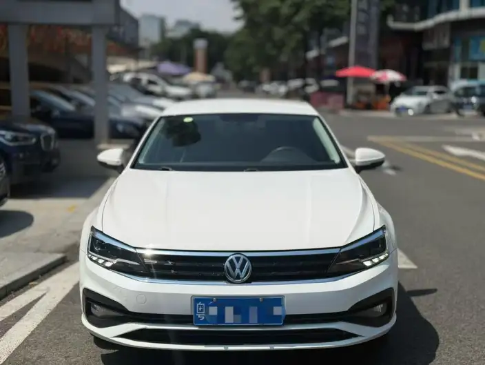 Volkswagen Lamando 2021 Model 230TSI DSG Fashion edition – фото 2