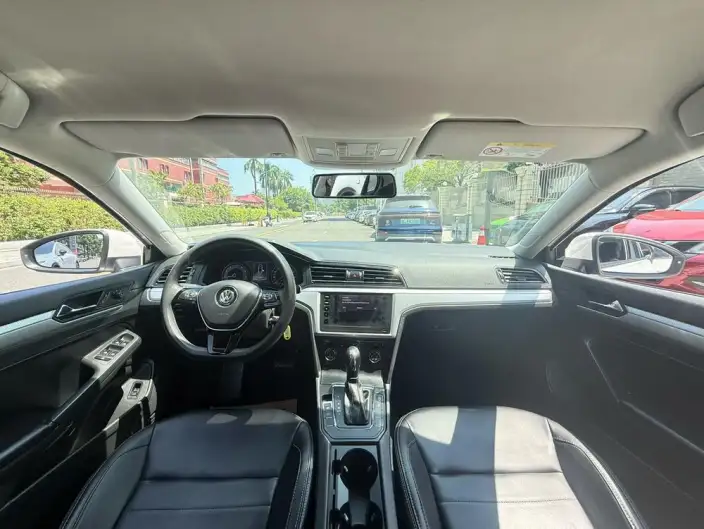 Volkswagen Lamando 2021 Model 230TSI DSG Fashion edition – фото 7