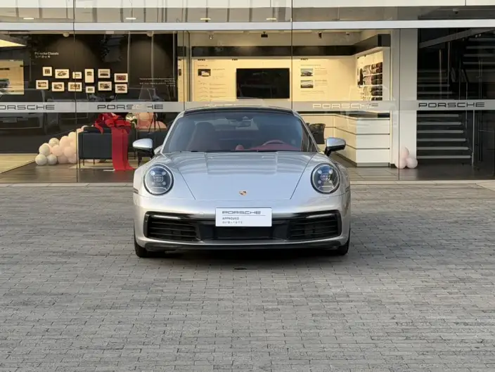 PORSCHE 911 2022 Model Carrera 4 3.0T – фото 2