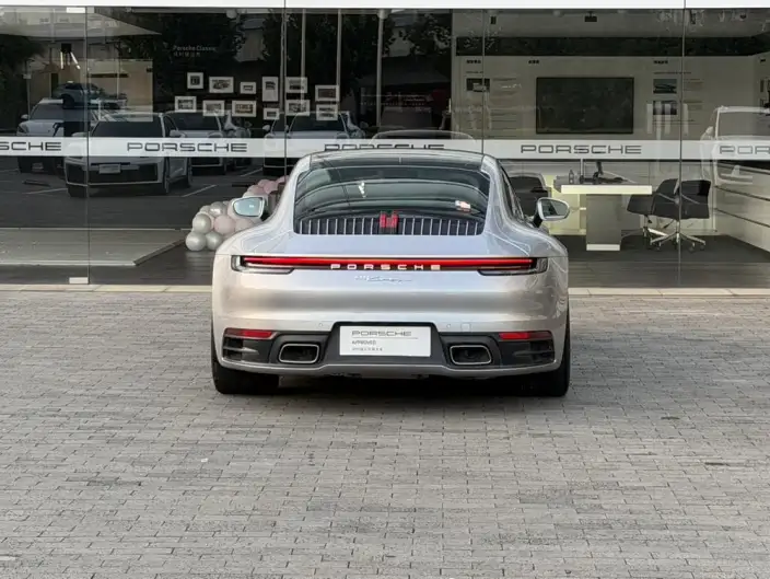 PORSCHE 911 2022 Model Carrera 4 3.0T – фото 4