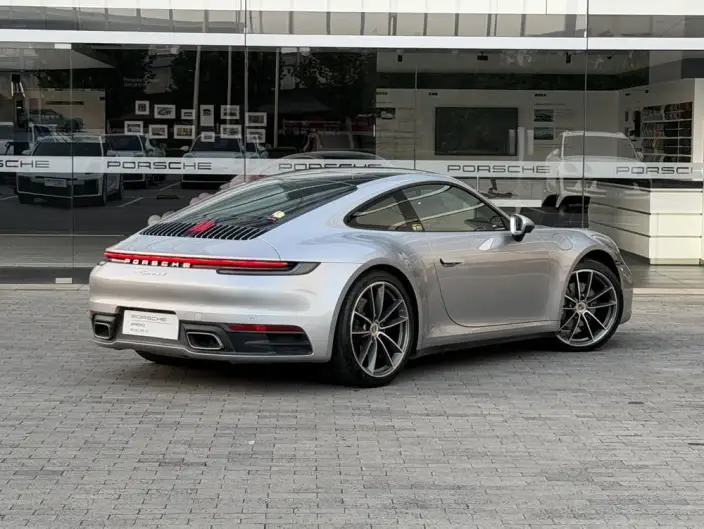PORSCHE 911 2022 Model Carrera 4 3.0T – фото 5
