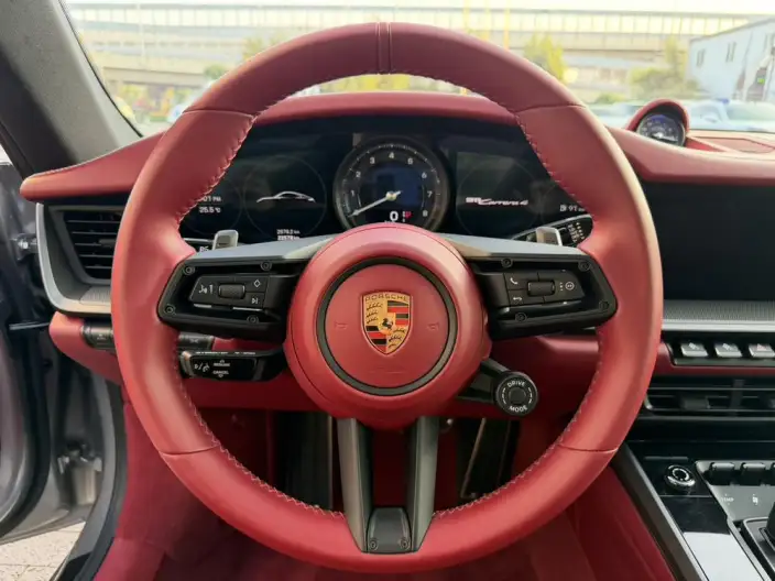 PORSCHE 911 2022 Model Carrera 4 3.0T – фото 9