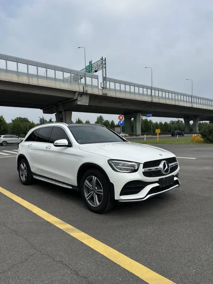 Mercedes-Benz GLC 2020 Model GLC 260 L 4MATIC Luxury Model – фото 3