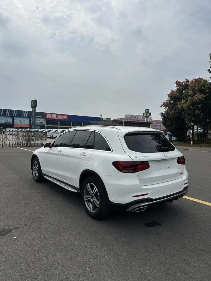Mercedes-Benz GLC 2020 Model GLC 260 L 4MATIC Luxury Model – фото 4