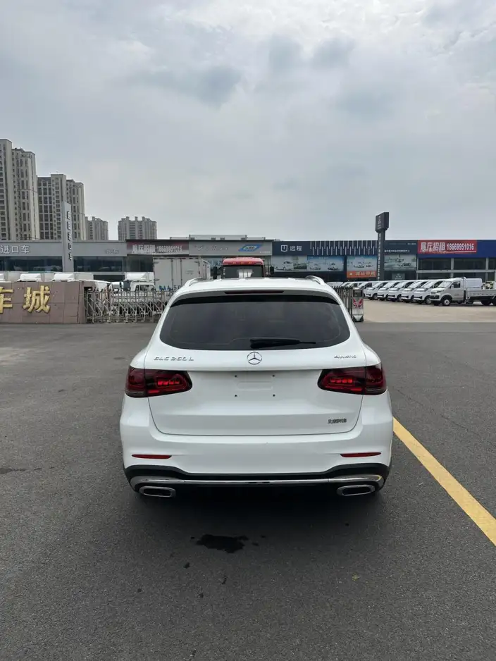 Mercedes-Benz GLC 2020 Model GLC 260 L 4MATIC Luxury Model – фото 5