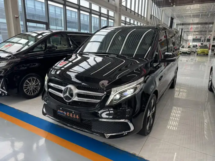 Mercedes-Benz V-Class 2021 Model V 260 Premium Edition – фото 1