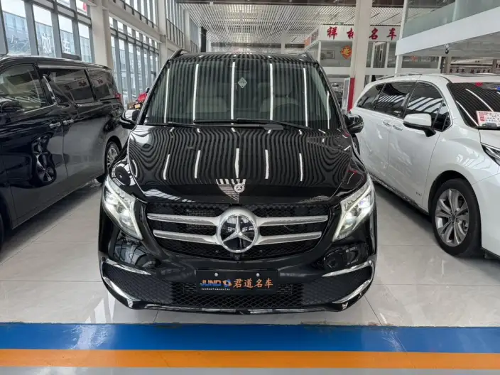 Mercedes-Benz V-Class 2021 Model V 260 Premium Edition – фото 2