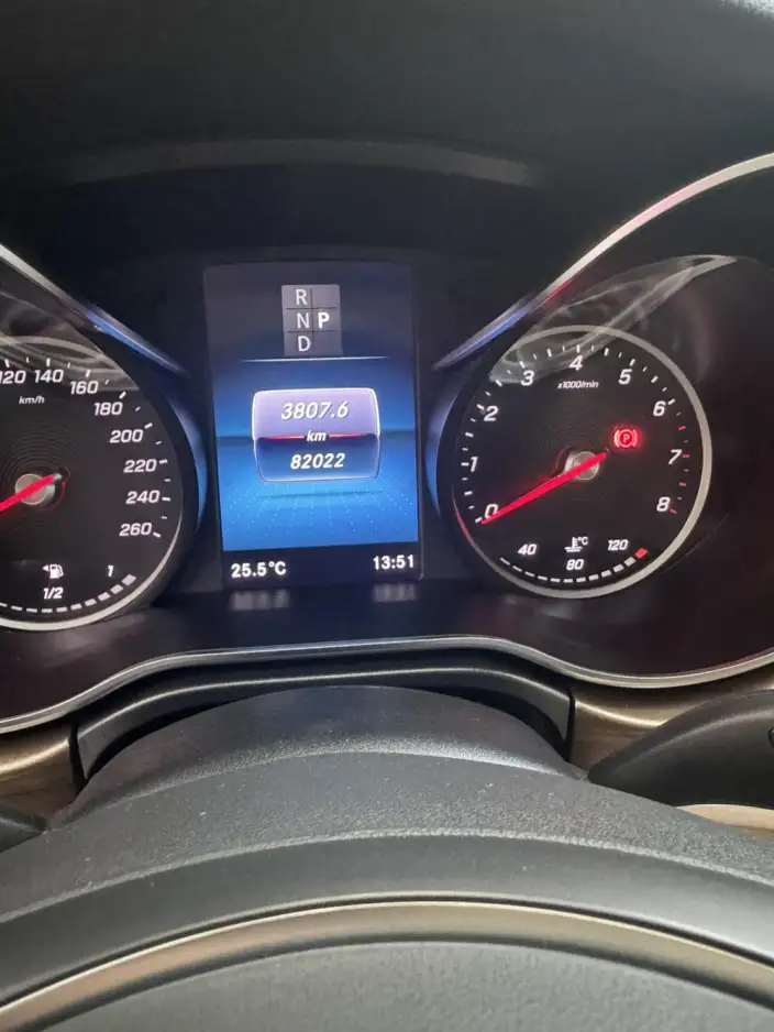 Mercedes-Benz V-Class 2021 Model V 260 Premium Edition – фото 8