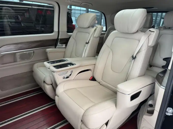 Mercedes-Benz V-Class 2021 Model V 260 Premium Edition – фото 10