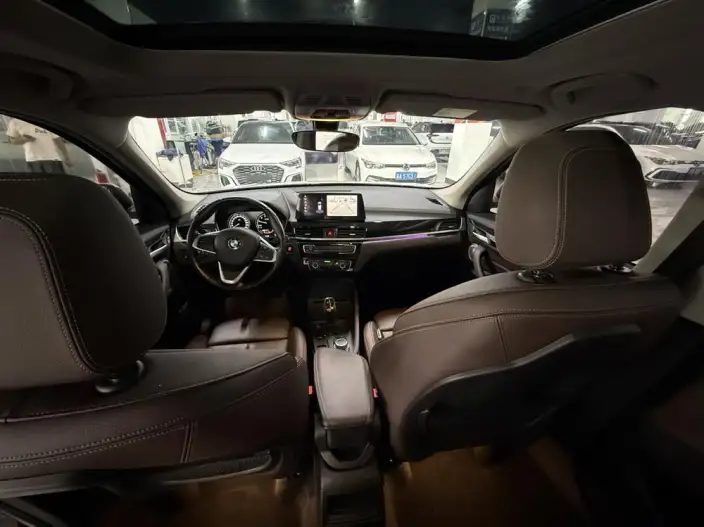 BMW X1 2022 Model sDrive20Li Fashion Model – фото 9