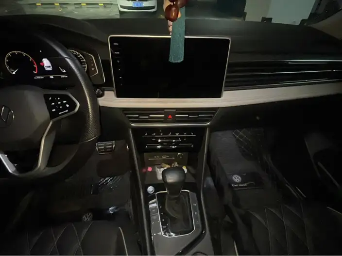 Volkswagen Tiguan L 2022 Model 330TSI Automatic 2WD R-Line Enjoy the version more – фото 8