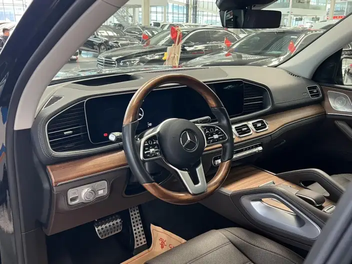 Mercedes-Benz GLS 2022 Model Facelift II GLS 450 4MATIC Luxury Model – фото 8