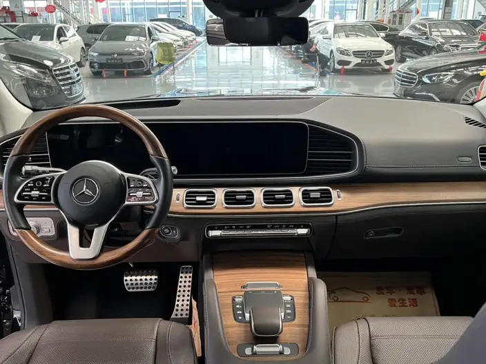 Mercedes-Benz GLS 2022 Model Facelift II GLS 450 4MATIC Luxury Model – фото 10