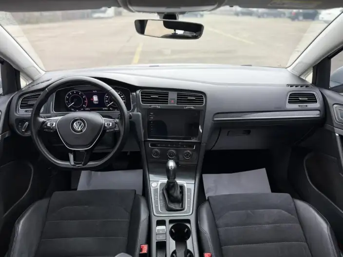 Volkswagen Golf 2020 Model Zhiai Edition 280TSI DSG Luxury Model – фото 8