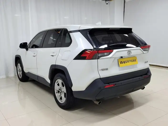 Toyota RAV4 2021 Model 2.0L CVT 2WD Urban Edition – фото 5
