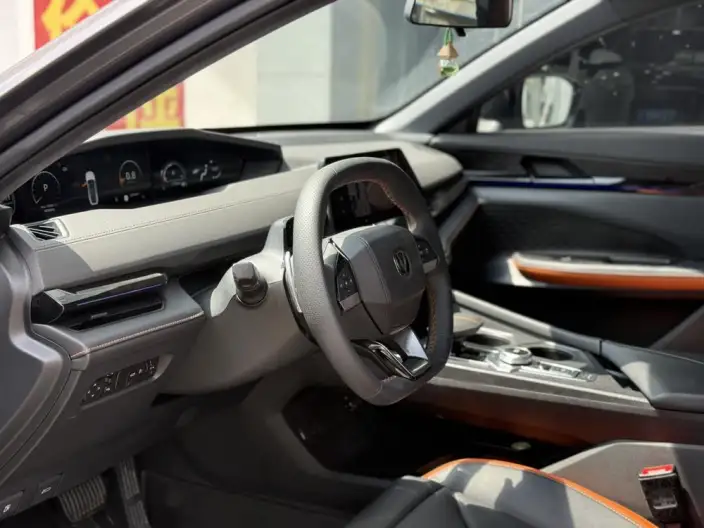 Changan UNI-V 2024 Model 1.5T High Power Edition – фото 6
