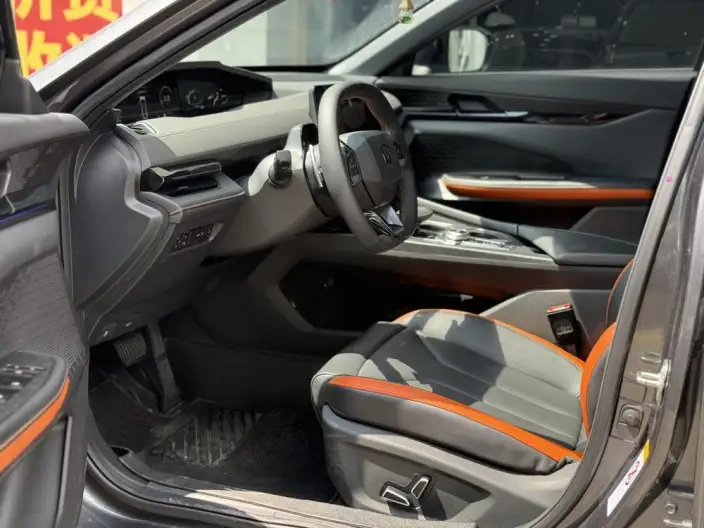 Changan UNI-V 2024 Model 1.5T High Power Edition – фото 8