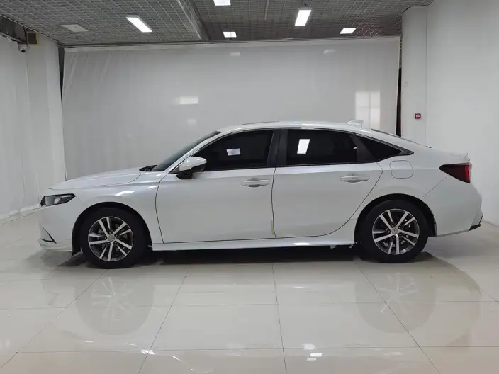 Model Ge 2023 Model 240TURBO CVT Leading version – фото 4