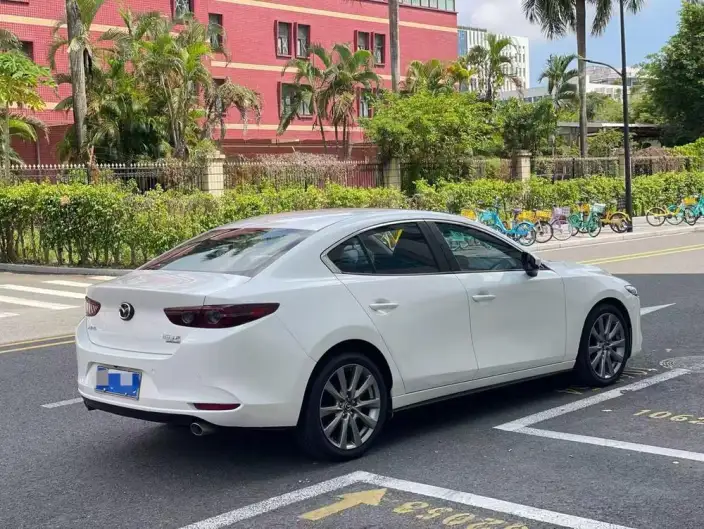 Mazda3 Axela 2021 Model 2.0L Automatic Zhi Shine Edition – фото 6
