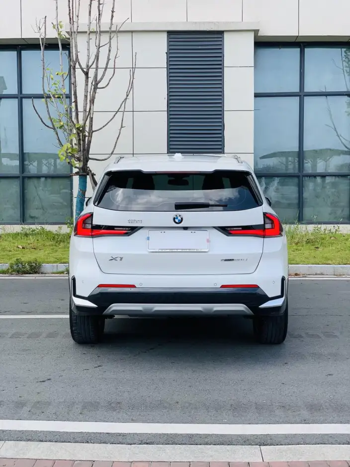 BMW X1 2023 Model sDrive20Li X Design Set – фото 4
